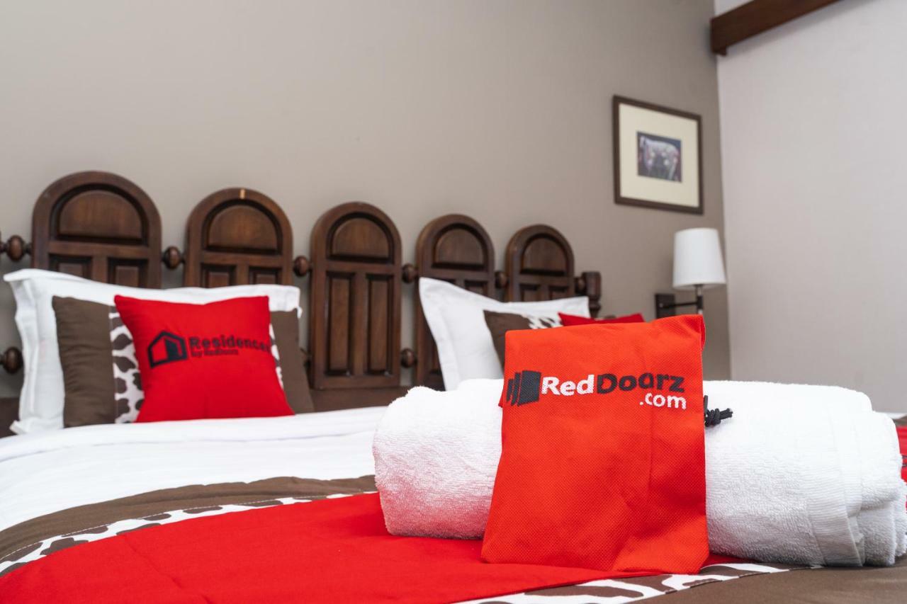 Reddoorz Premium @ Lido Sukabumi Wisma tamu 3*