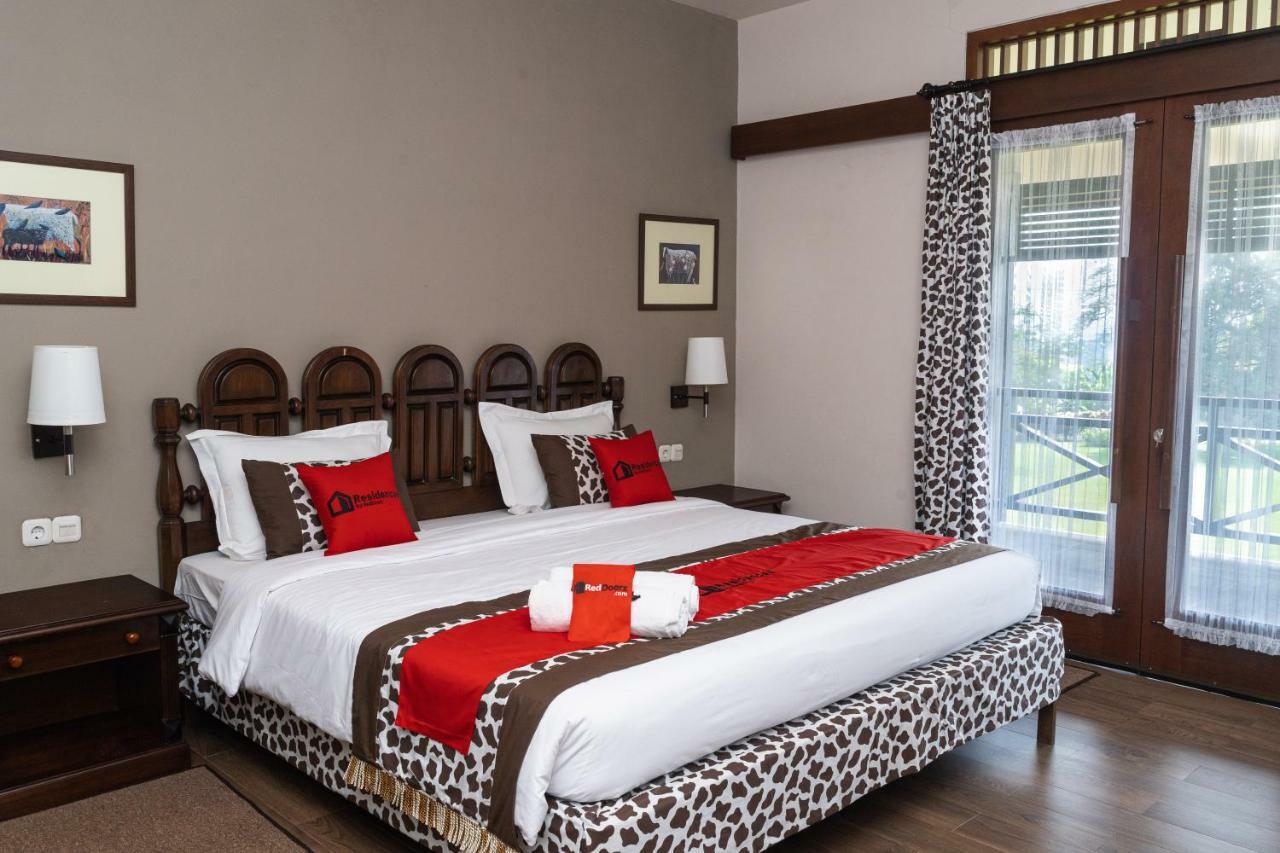 Reddoorz Premium @ Lido Sukabumi Bogor