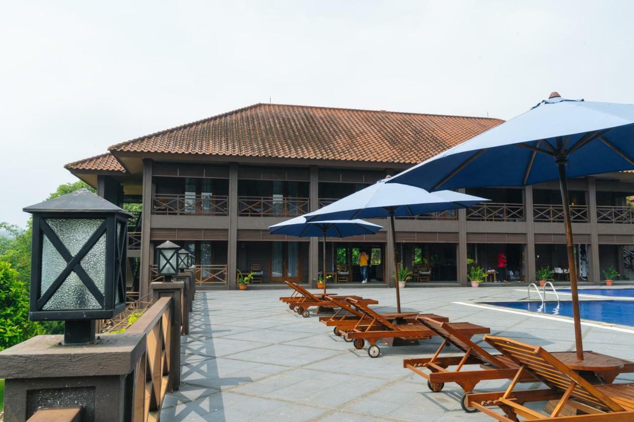 Reddoorz Premium @ Lido Sukabumi 3*