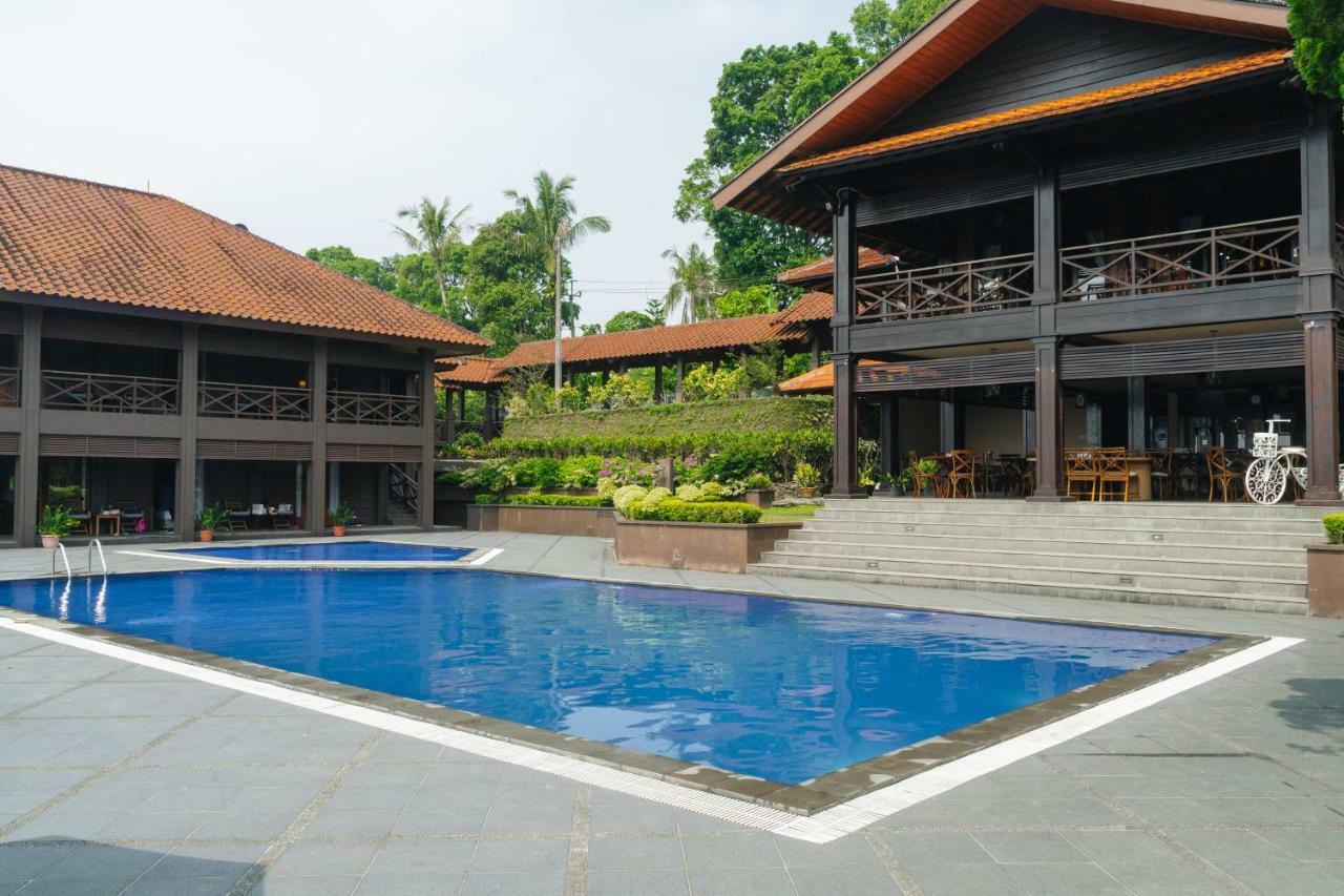 Wisma tamu Reddoorz Premium @ Lido Sukabumi Bogor